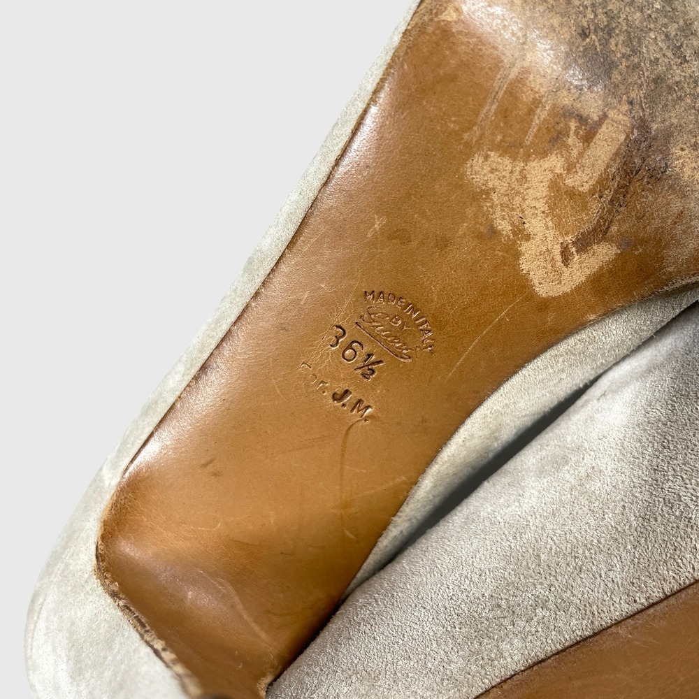 Gucci Horsebit Pumps Women 36.5 Beige Suede Vintage Gold Hardware Heels - Picture 7 of 9